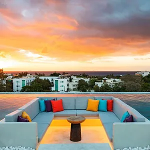 Aloft 5*, Playa del Carmen México